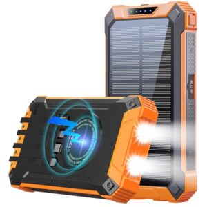 Solar Power Bank mit 6 Ausgängen, integrierter Taschenlampe und Karabinerhaken für Camping und Outdoor